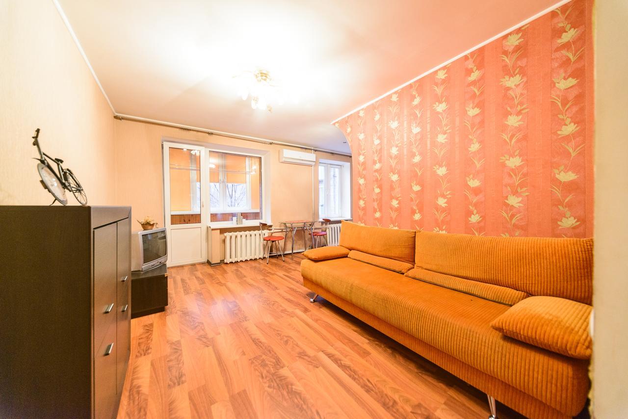 Apartment On Hryhoriia Chuprynky Киев Экстерьер фото